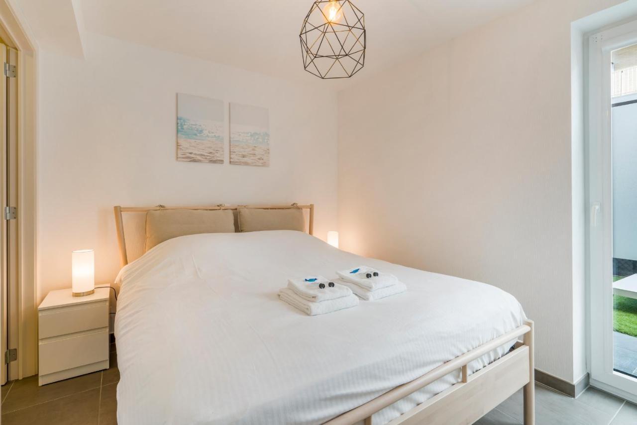 Appartement Gelijkvloers App Mét Ruim Terras Op 1 Min Zee *