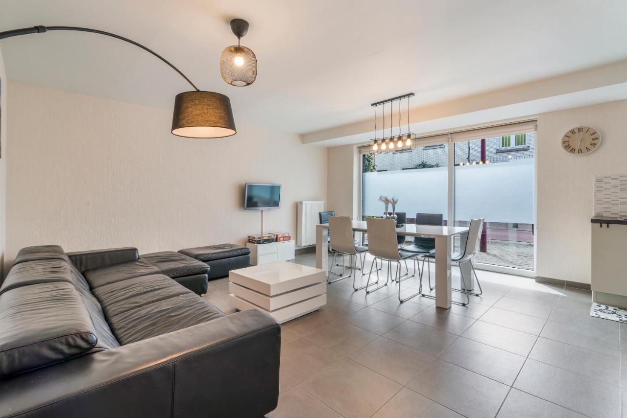 Gelijkvloers App Mét Ruim Terras Op 1 Min Zee Appartement