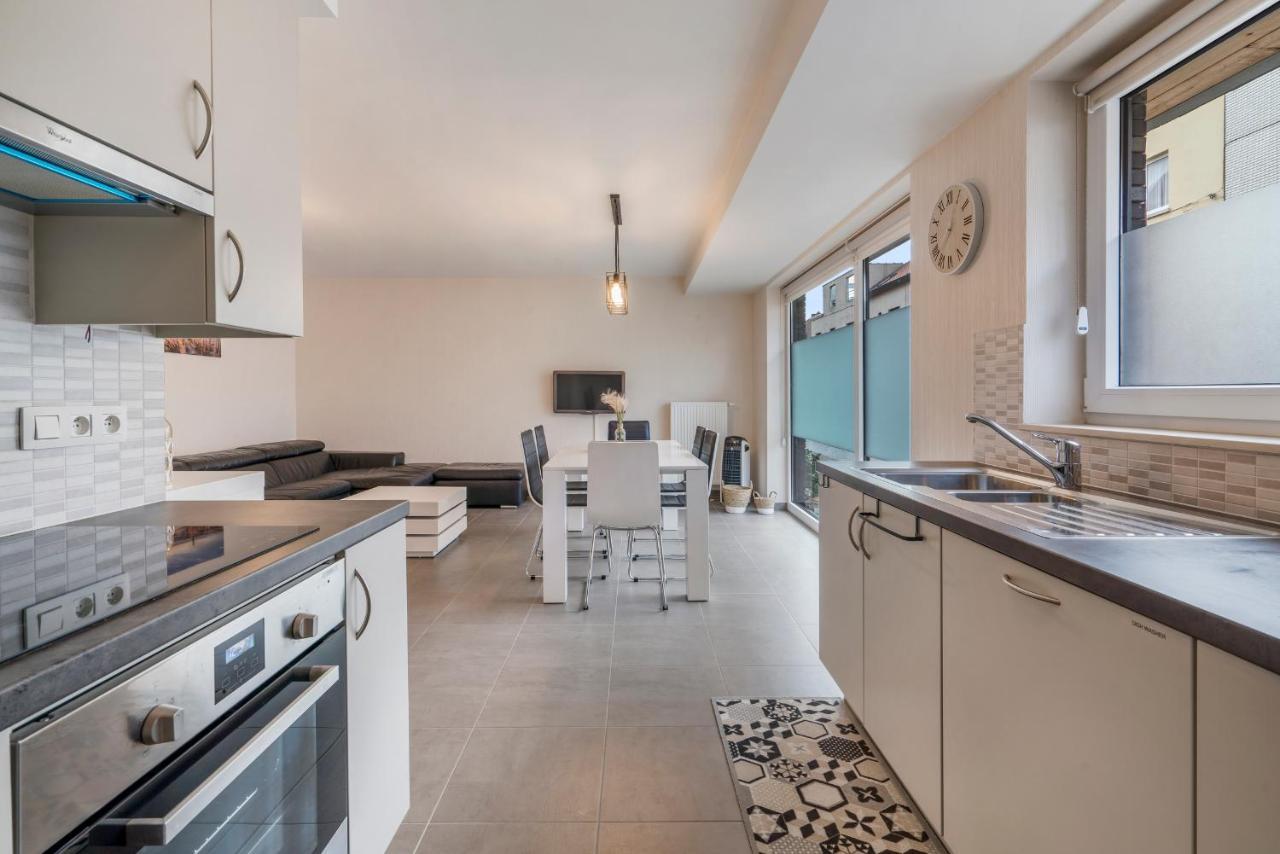 Gelijkvloers App Mét Ruim Terras Op 1 Min Zee Appartement